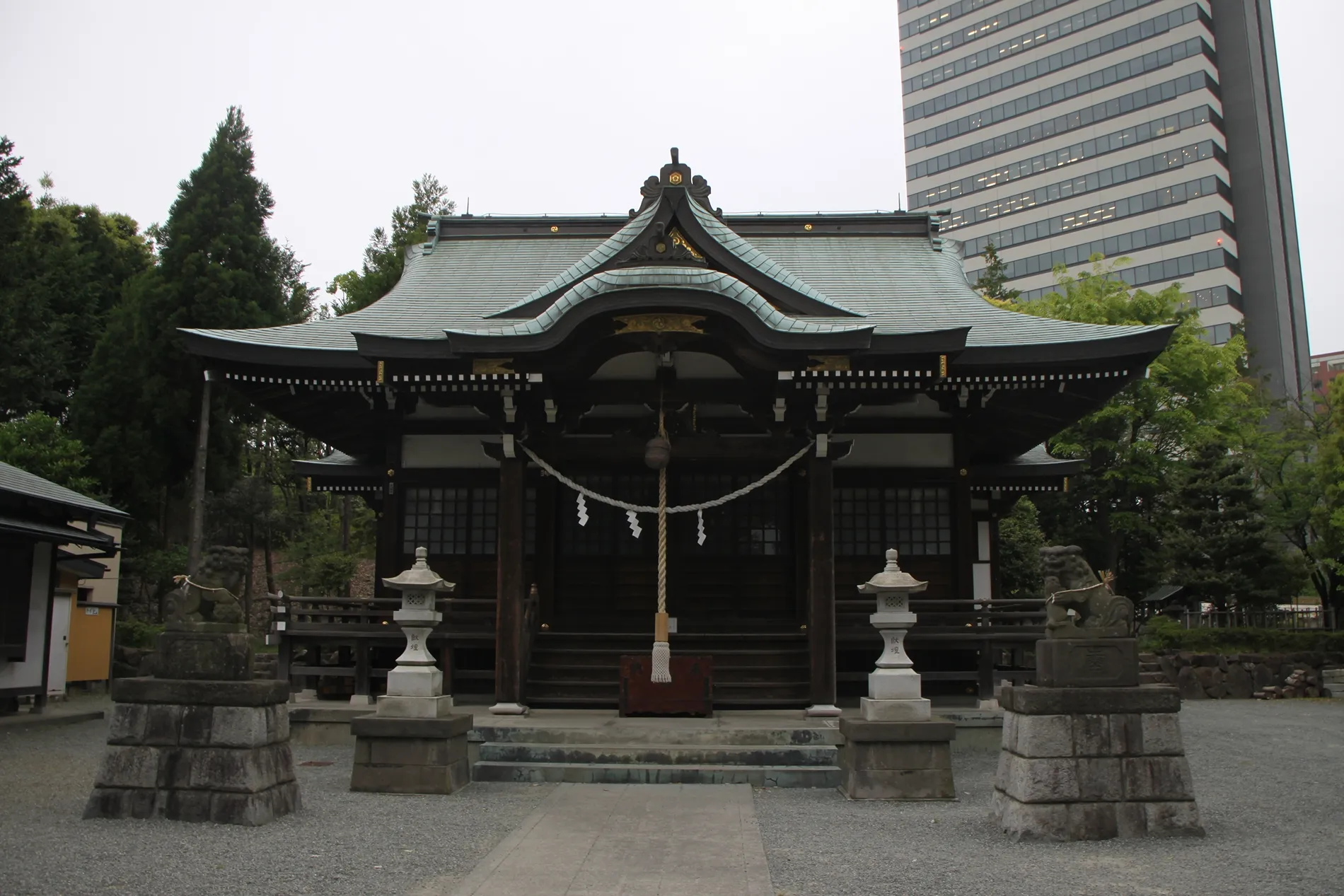 白山神社