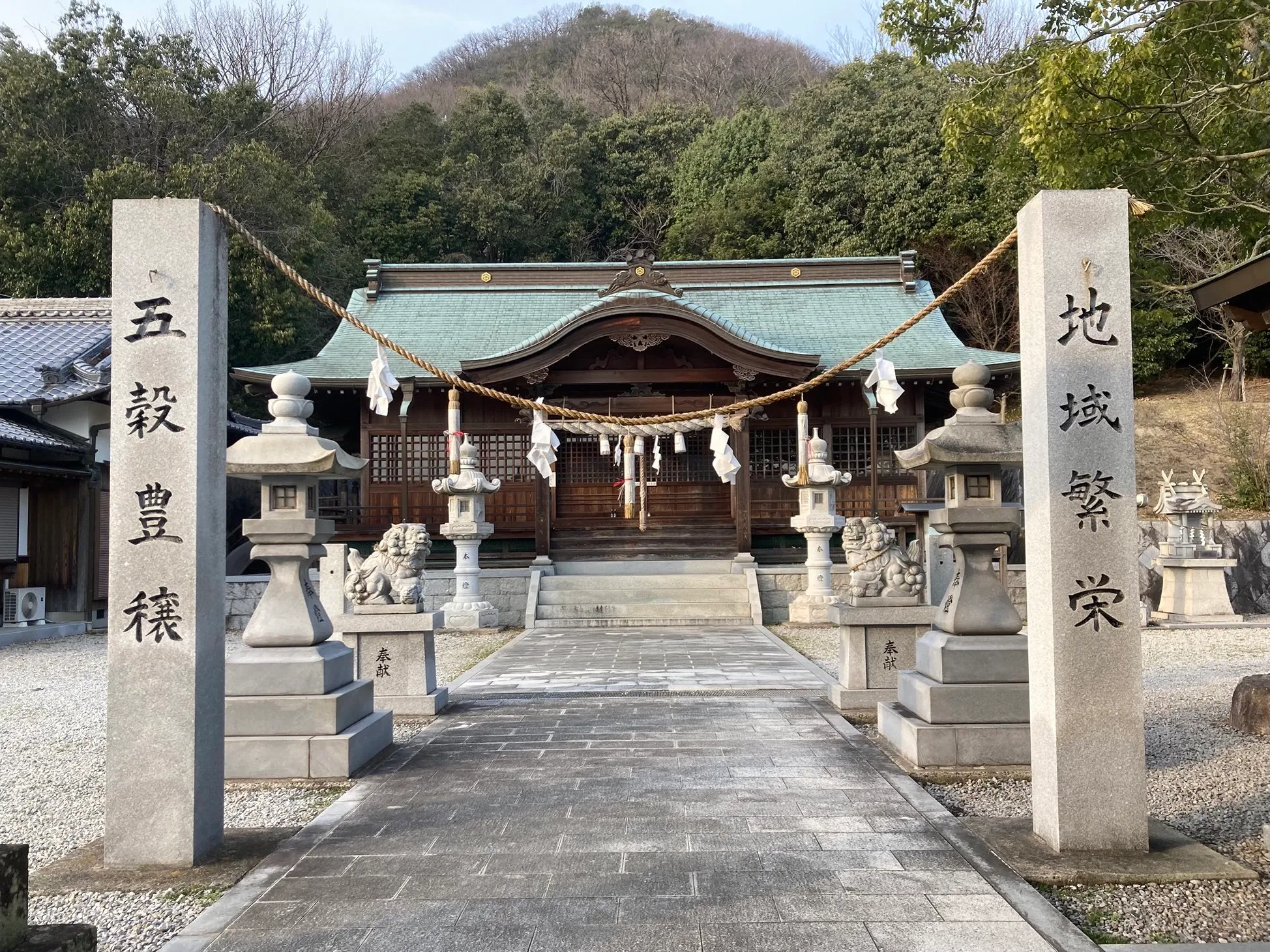 白山神社